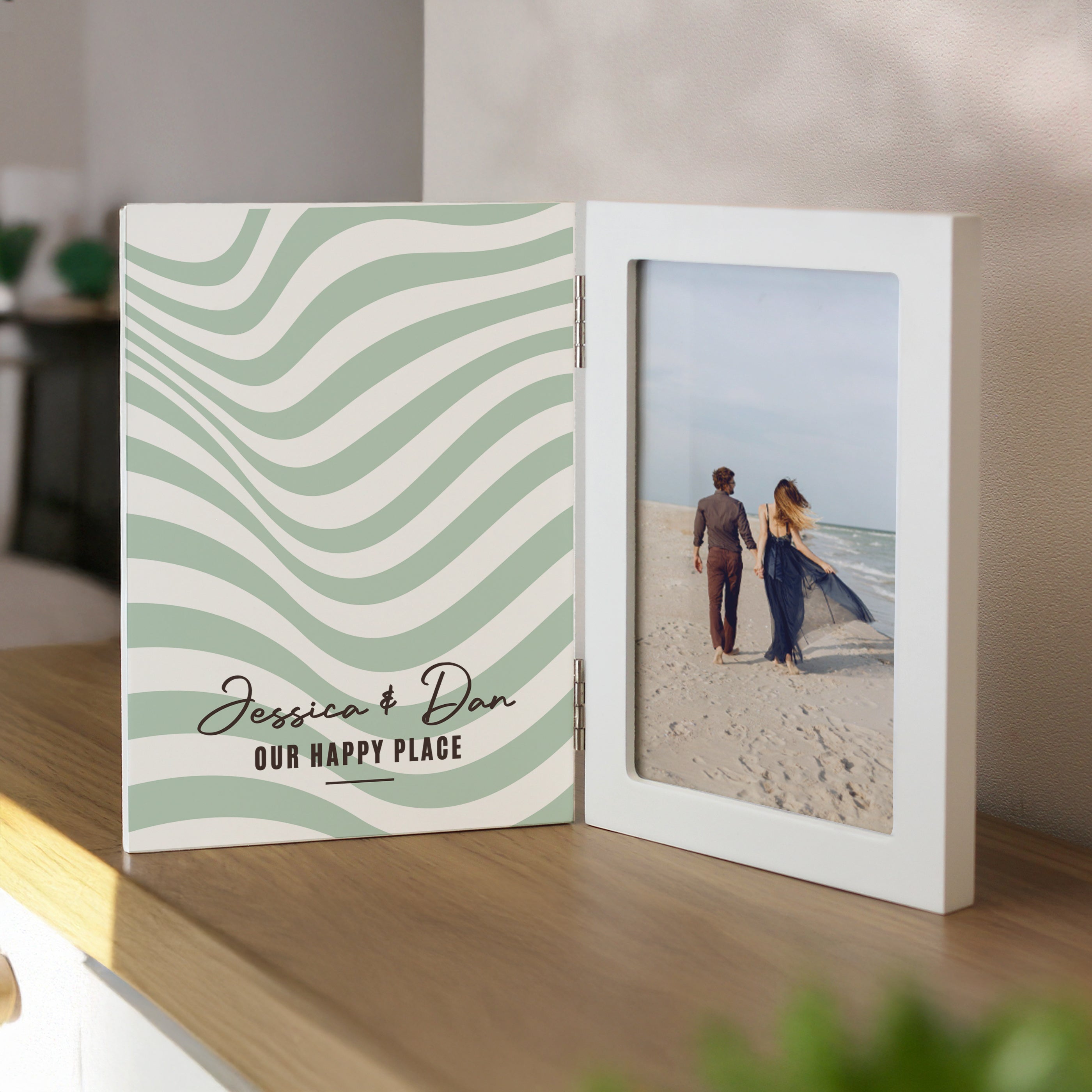 Personalised Wooden Hinged 6x4 Photo Frame